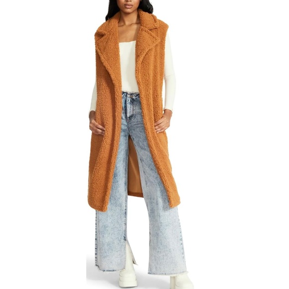 Steve Madden Sherpa Vest - Picture 1 of 9